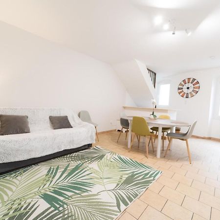شقة Ravissant Triplex Et Duplex Au Centre De Pont St Esprit المظهر الخارجي الصورة